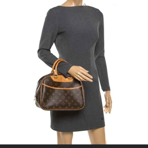 ❌ SOLD ❌Pre-owned Louis Vuitton Trouville Handbag - Picture 16 of 16